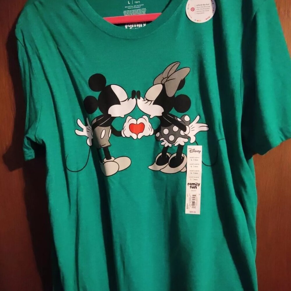 Disney Mens Large Green Short Sleeve T Shirt Mickey and Minnie Mouse Family Fun